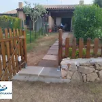 וילה Iolanda Sardegna Con Piscina פאלאו